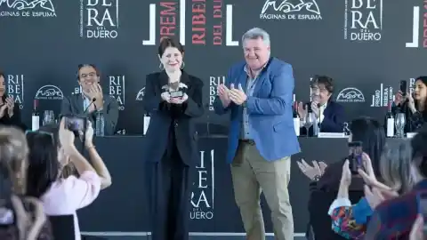 Imagen 1 de Sofía Balbuena gana el premio Ribera del Duero de cuentos