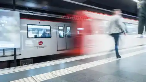 Imagen 1 de TMB incrementa a 38 trenes la L5 en hora punta tras Semana