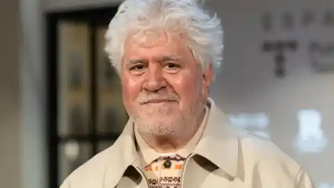 Imagen 1 de Almodóvar presenta su nueva película navideña con estructura