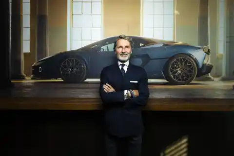 Imagen 1 de Stephan Winkelmann (Lamborghini): “El sonido del motor y la parte emocional se pierden con los coches eléctricos”