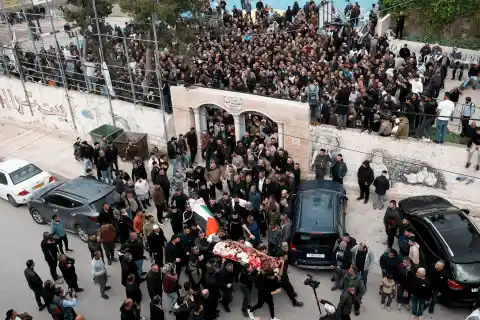 Imagen 1 de Cuatro palestinas mueren en Beit Awa tras impacto