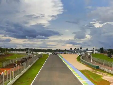Imagen 1 de Lluvias tropicales amenazan el regreso de MotoGP en Brasil