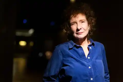 Imagen 1 de Jeanette Winterson llega a Barcelona tras accidente