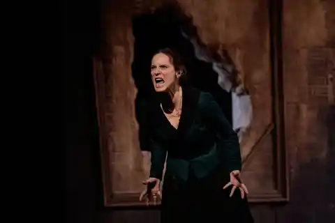 Imagen 1 de Natalia Menéndez reinventa el golpe de efecto de Benavente
