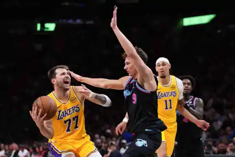 Imagen 1 de Luka Doncic suma 100 puntos en menos de 24 horas