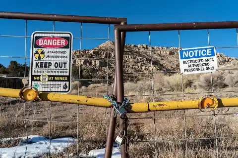 Imagen 1 de Más de 500 minas abandonadas dejan legado tóxico