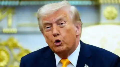Imagen 1 de Trump tacha a la OTAN de cobardes por no apoyar su ofensiva