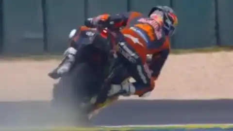 Imagen 1 de Acosta y Bezzecchi anticipan las hostilidades con Marc Márquez en la apertura del GP de Brasil