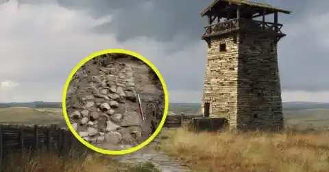 Imagen 1 de Descubren en un jardín privado un tramo desconocido del muro de Antonino, vestigio de la frontera del Imperio romano en Britania