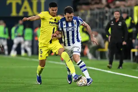 Imagen 1 de El Villarreal sentencia en media hora frente a una Real Sociedad que concedió demasiado