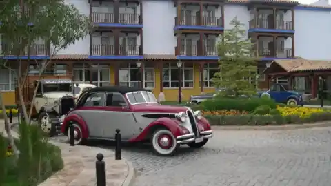 Imagen 1 de Paradores y el rugido del motor: una historia que sigue rodando