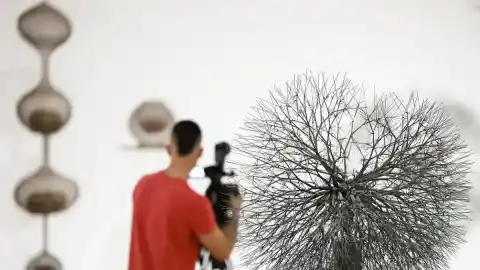 Imagen 1 de Ruth Asawa, la artista del alambre cuyo arte venció al sexismo y los prejuicios racistas