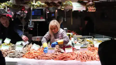 Imagen 1 de Esto es lo que La Boqueria ha impulsado para intentar proteger su esencia frente al turismo masivo