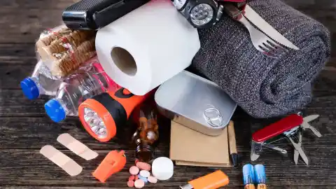 Imagen 1 de Ayuntamiento de Navalmanzano recomienda mochila