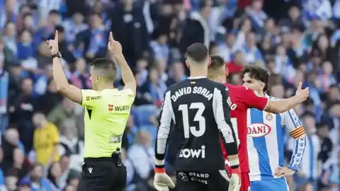 Imagen 1 de El Espanyol vuelve a perder la batalla contra el VAR y cae ante el Getafe