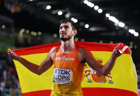 Imagen 1 de Quique Llopis gana plata en 60 metros vallas con récord