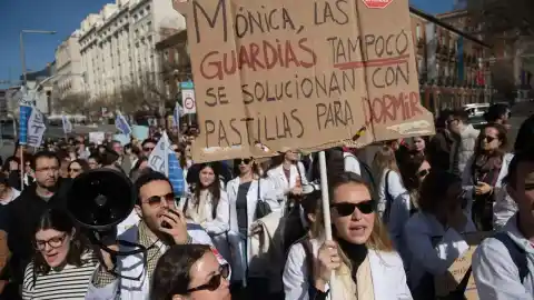 Imagen 1 de Madrid defiende la huelga médica contra Mónica García por el
