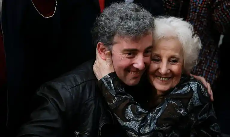 Imagen 1 de Abuelas restituye identidad de 500 bebés robados