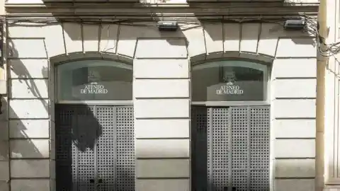 Imagen 1 de Paola Montero, abogada, 39 años, financia conciertos en el Ateneo de Madrid con sus ahorros: "Si lo que se crea ahora la gente no lo escucha, ese algo se muere"