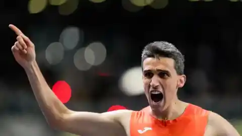 Imagen 1 de Mariano García siempre será la moto: oro mundial del 1.500