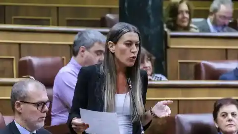 Imagen 1 de Junts votará a favor de la enmienda del PP que endurece la regularización de los migrantes