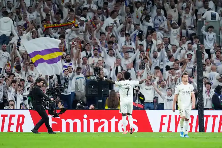 Imagen 1 de Valverde asusta a Vinicius con su potencia en el área