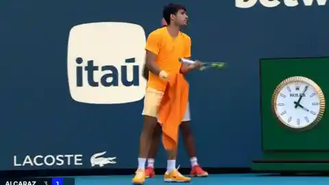 Imagen 1 de Carlos Alcaraz se retira del Masters de Miami tras perder