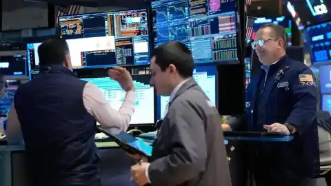 Imagen 1 de Las bolsas suben y el petróleo se hunde tras alargar Trump el ultimátum a Irán