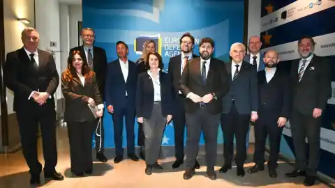 Imagen 1 de López Miras pide más fondos europeos para la industria
