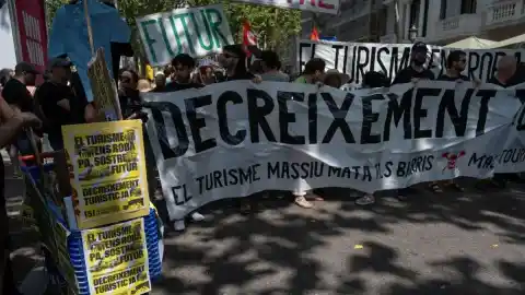 Imagen 1 de Cataluña eleva tasa turística en abril para financiar