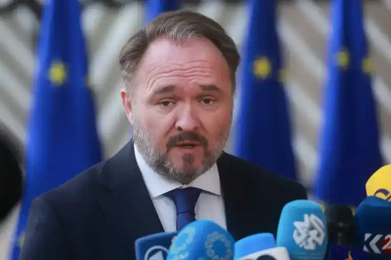 Imagen 1 de Bruselas insta a la UE a coordinar reabastecimiento de gas