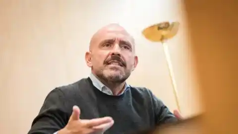 Imagen 1 de El mal olor de la política