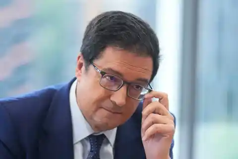 Imagen 1 de La jornada de 35 horas para los funcionarios del Estado se aprobará el viernes