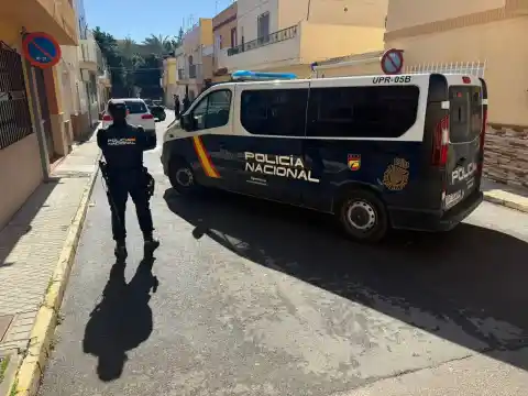 Imagen 1 de Guardia Civil investiga tiroteo en Almería que deja una