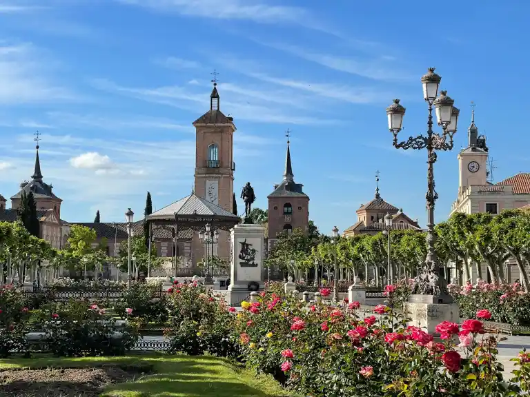 Imagen 1 de Una escapada otoñal por Alcalá de Henares a bordo del Tren de Cervantes