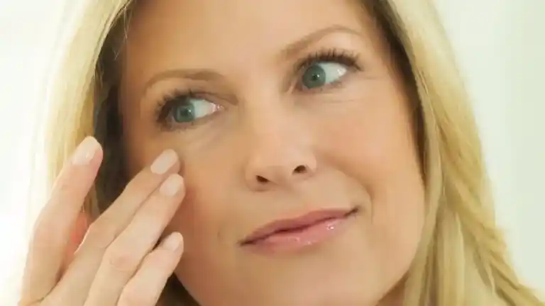 Imagen 1 de 5 correctores ideales para pieles maduras que disimulan arrugas y ojeras