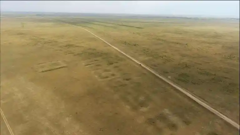 Imagen 1 de La 'Ciudad de los Siete Barrancos', la enorme urbe hallada en Kazajistán que rompe todos los conceptos sobre los pueblos de la estepa