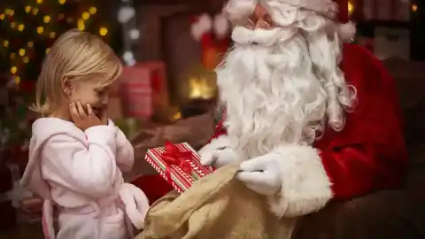 Imagen 1 de El juguete que promete arrasar esta Navidad es la muñeca Nancy de una cantante española