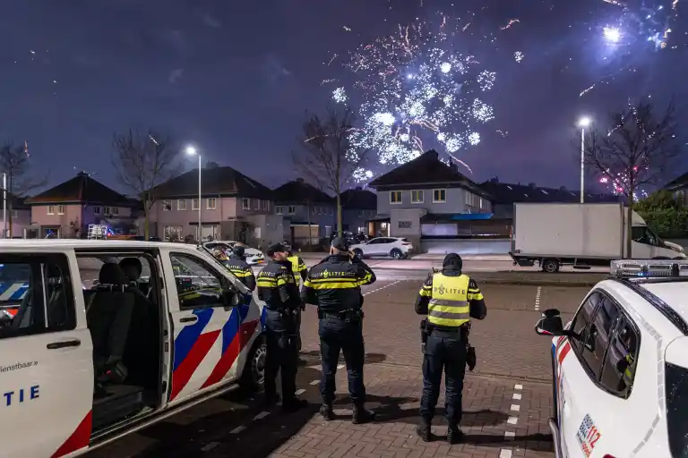 Imagen 1 de Los fuegos artificiales de Nochevieja causan dos muertos y decenas de heridos en Países Bajos