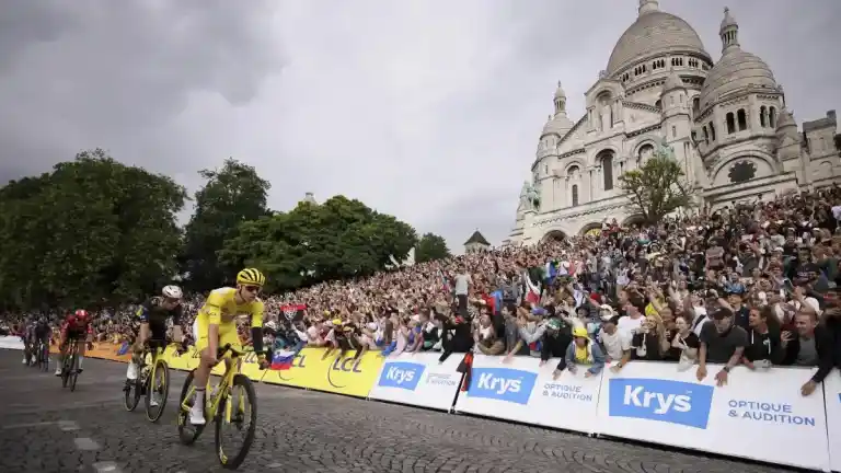 Imagen 1 de El Tour reaviva el alma olímpica de Barcelona