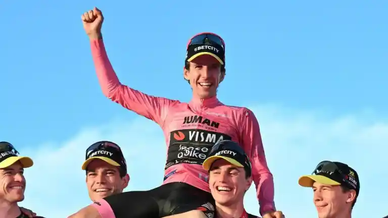 Imagen 1 de Simon Yates sorprende con la retirada a los 33 años y tras ganar el Giro: “No es una decisión a la ligera”