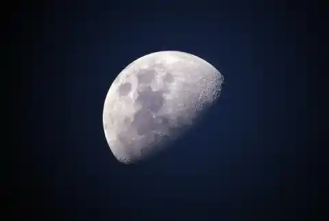 Imagen 1 de La misión china Chang'e-6 ofrece nuevas pistas sobre el origen de la dicotomía lunar