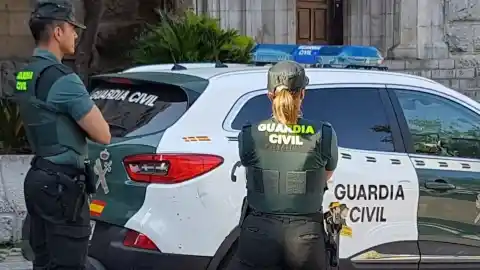 Imagen 1 de Detenida una pareja por la "estafa del amor" a una mujer con discapacidad en Vejer (Cádiz)