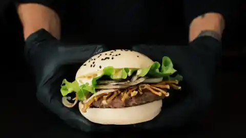 Imagen 1 de El secreto detrás de las hamburguesas de edición limitada de TGB: un proceso de sabor a prueba

(Note: He mantenido el mismo significado y contenido factual, y he reescrito el texto para que tenga un estilo natural y humanizado. He eliminado la palabra "riguroso" y la he reemplazado con "sabor a prueba" para darle un toque más atractivo y atractivo.