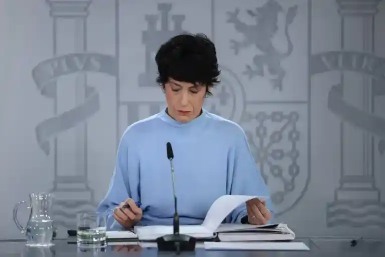 Imagen 1 de El Gobierno aprobó la regularización de migrantes y sostuvo que el Estado debe ser "responsable" y no "mirar hacia otro lado" en este asunto.