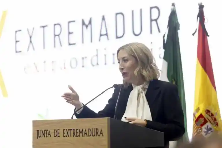 Imagen 1 de El 93,2% de los votantes extremeños volvería a votar al mismo partido si se repitiesen las elecciones, según el CIS de Tezanos
