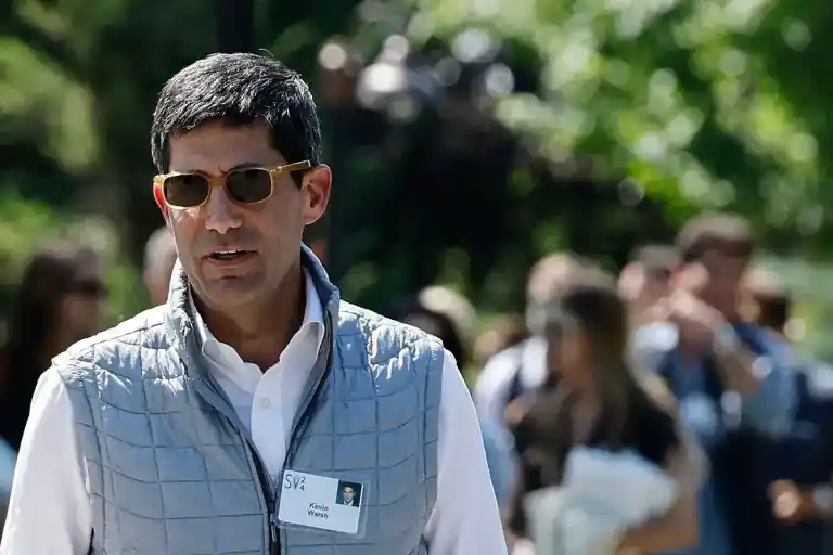 Imagen 1 de Donald Trump selecciona a Kevin Warsh como su próximo candidato para la presidencia de la Reserva Federal.