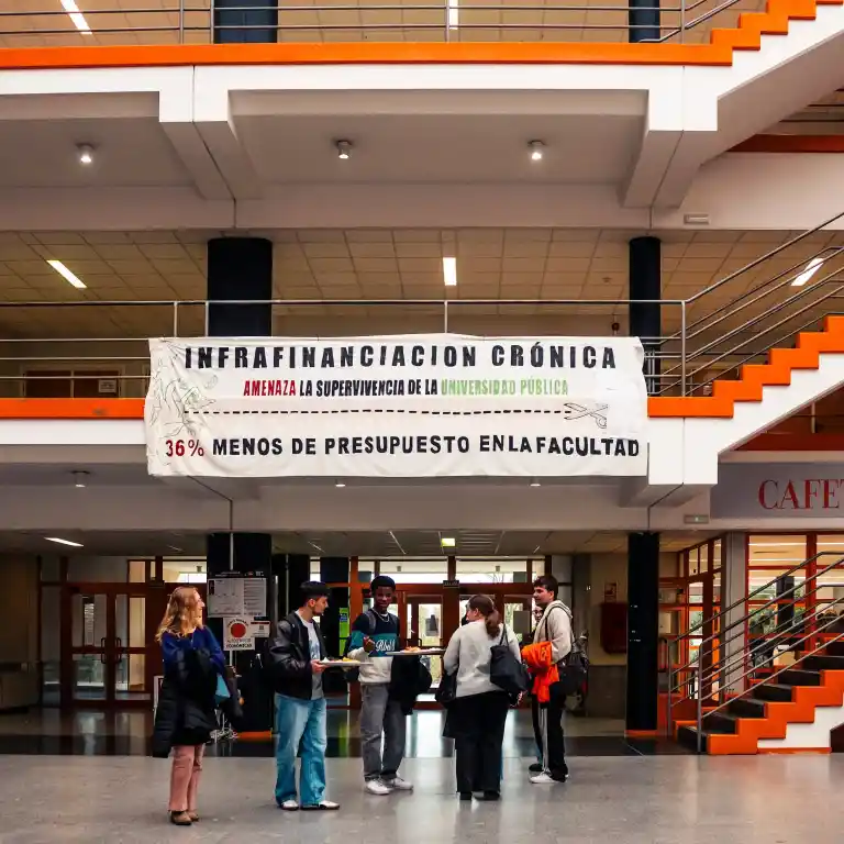 Imagen 1 de La Complutense diseña un plan de choque en tres años: limpia de profesores, menor oferta de materias y de titulaciones