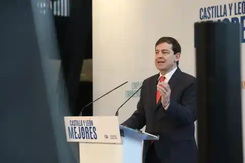 Imagen 1 de El CIS anticipa un empate técnico entre el PP y el PSOE en Castilla y León
