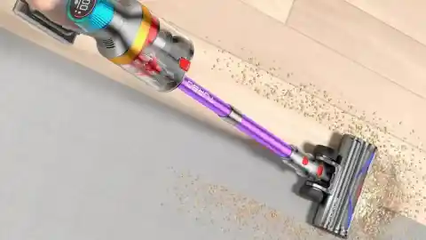 Imagen 1 de Con una potencia más que suficiente y un diseño similar al de Dyson, esta aspiradora cuesta menos de 90 euros.